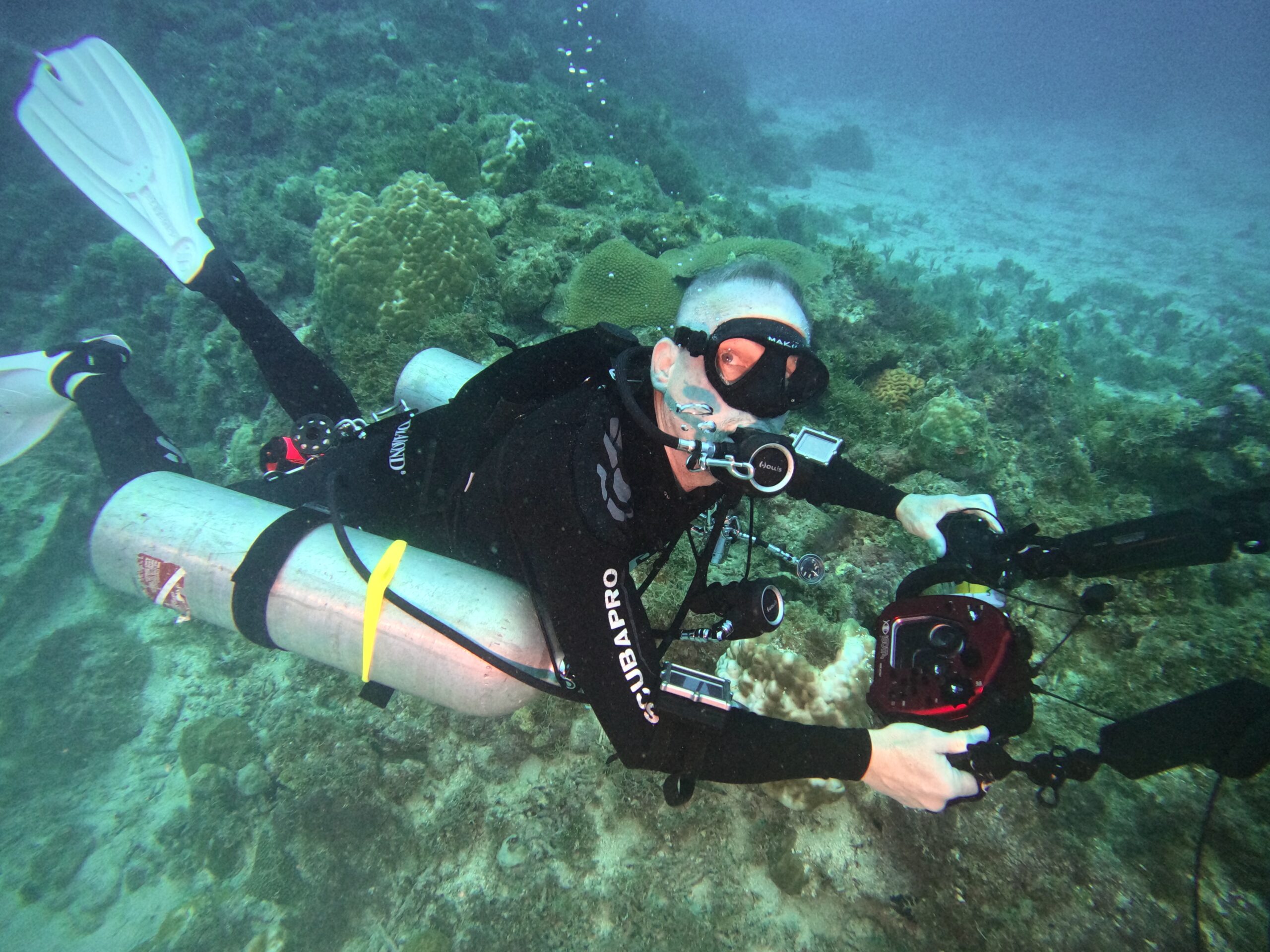 Choosing a scuba regulator: Sidemount Scuba