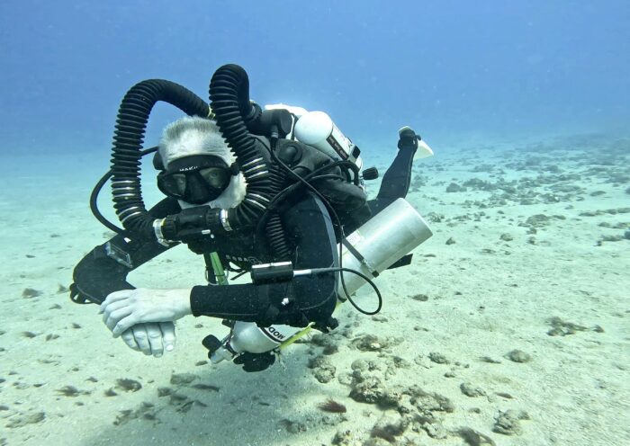 Diving with the Sport KISS rebreather (Maui)