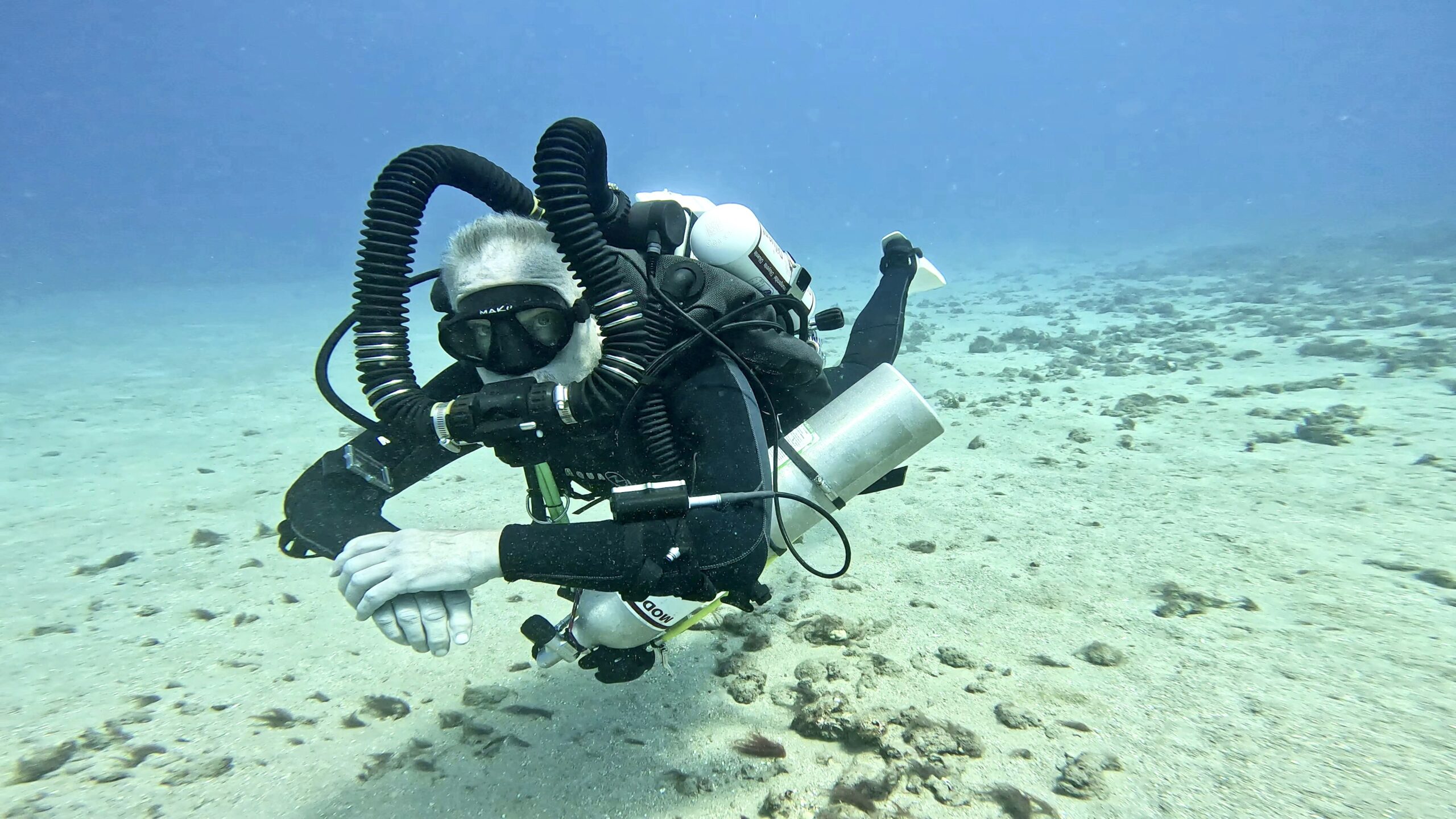 Diving with the Sport KISS rebreather (Maui)