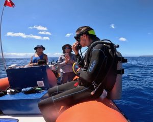 Getting ready to dive - Maui Pacific Divers