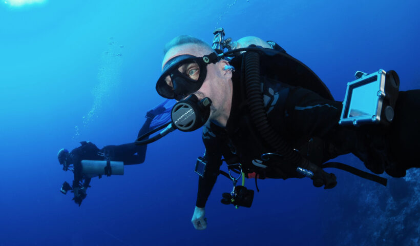 Diving with a backplate and wing for recreational divers.